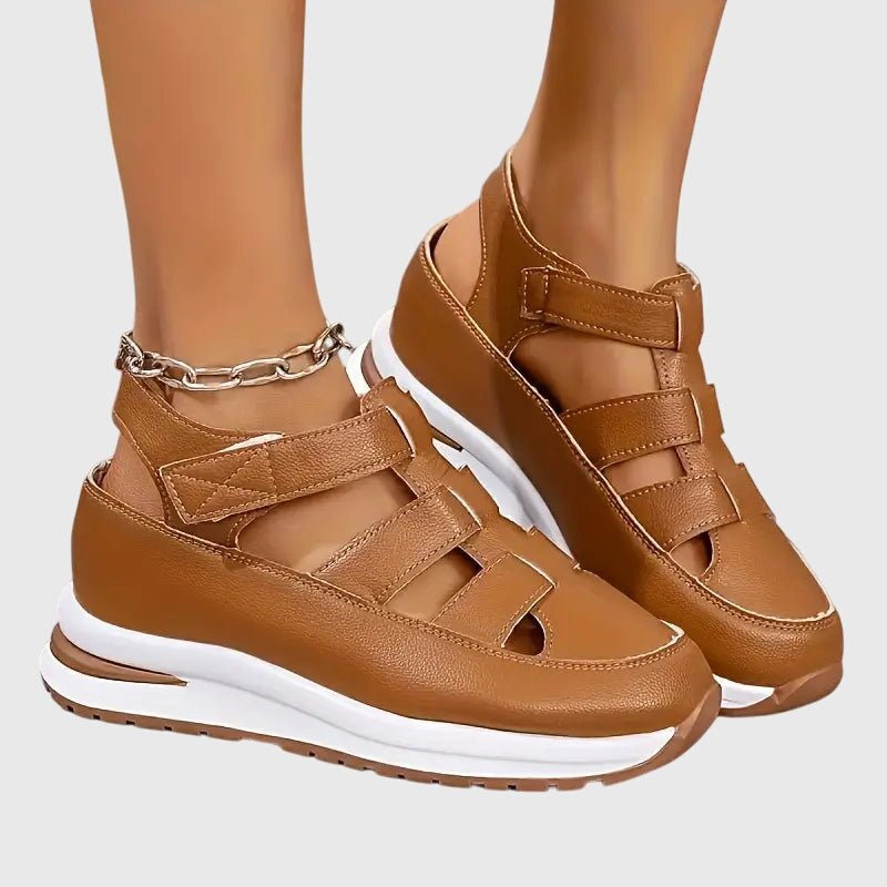 Selma – sandaler med anatomisk formet fodseng – Sort
