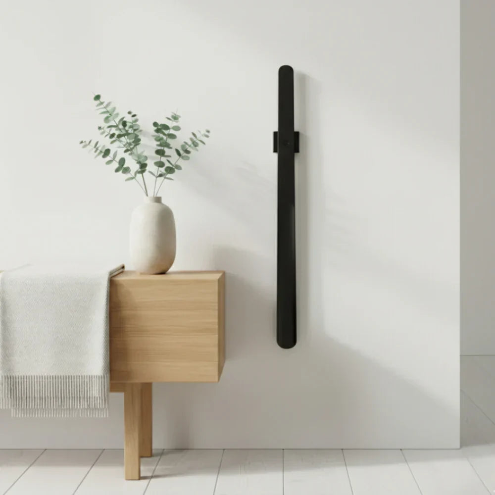 LoveleiHorn™ – Det magnetiske skohorn i træ