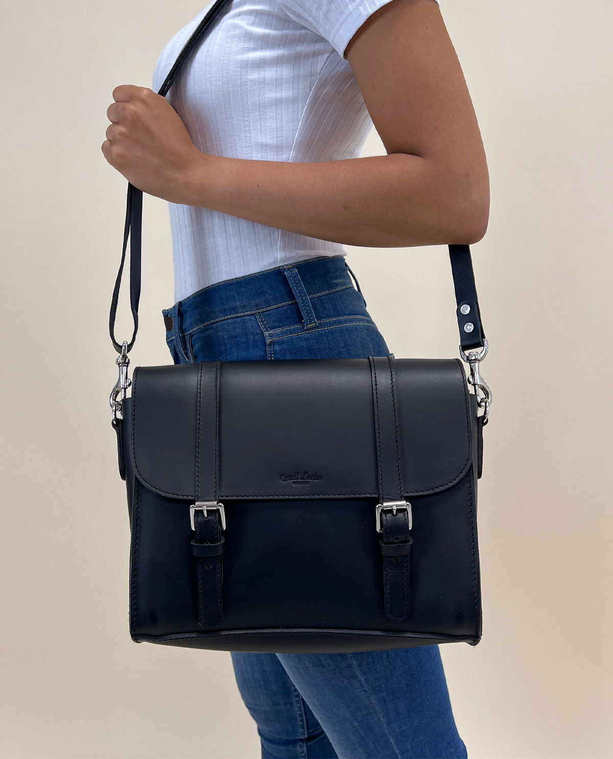 Outlet Styrtaske