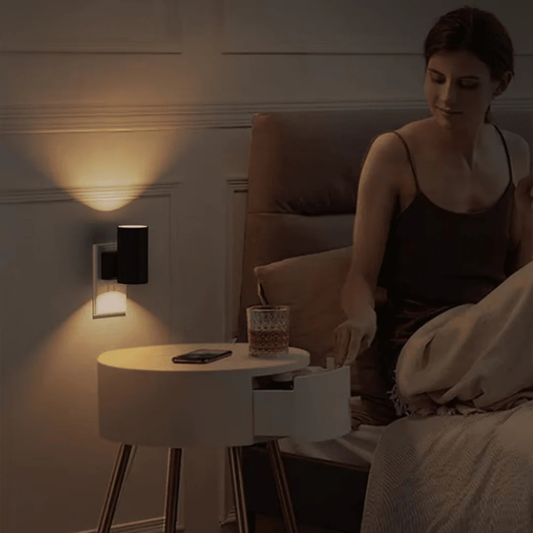 Lunara™ – Lovelei LED-væglampe med automatisk stemningslys
