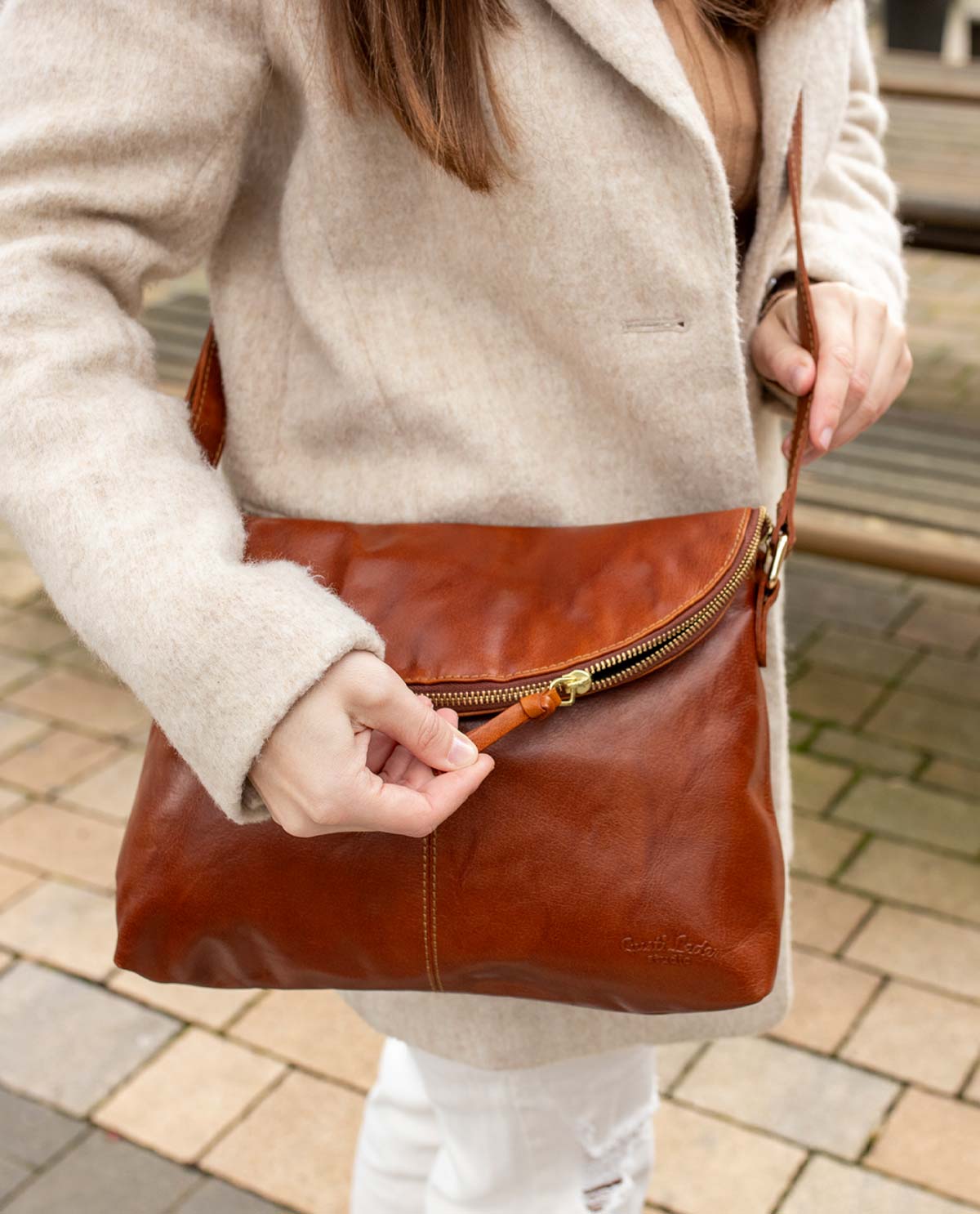 Outlet Skuldertaske