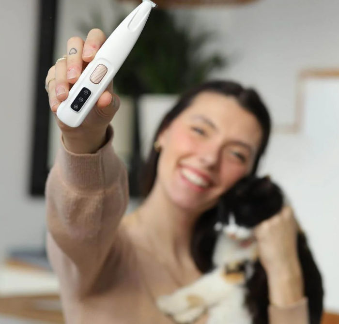 TrygPote™ – Vandafvisende kæledyr trimmer til Lovelei og stressfri pleje