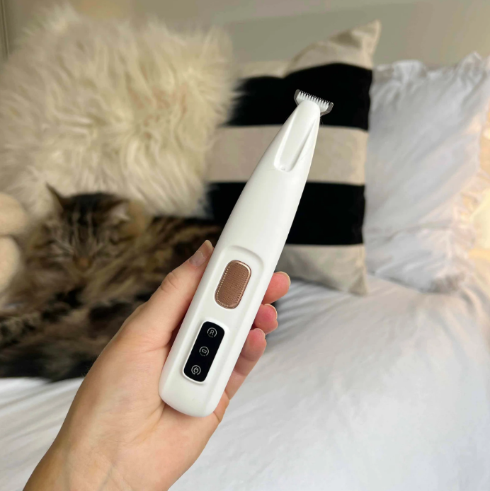 TrygPote™ – Vandafvisende kæledyr trimmer til Lovelei og stressfri pleje